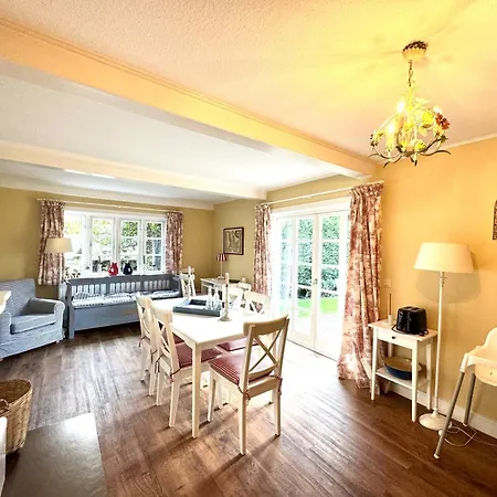 Appartement Altes Standesamt Familienwohnung Oldsum